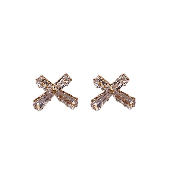 Crystal “X” Elegant Gold Stud Earrings! - Picture 9 of 11